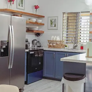 Luxury 2 Bedroom 2 Bathroom Oasis , Kingston Jamaica